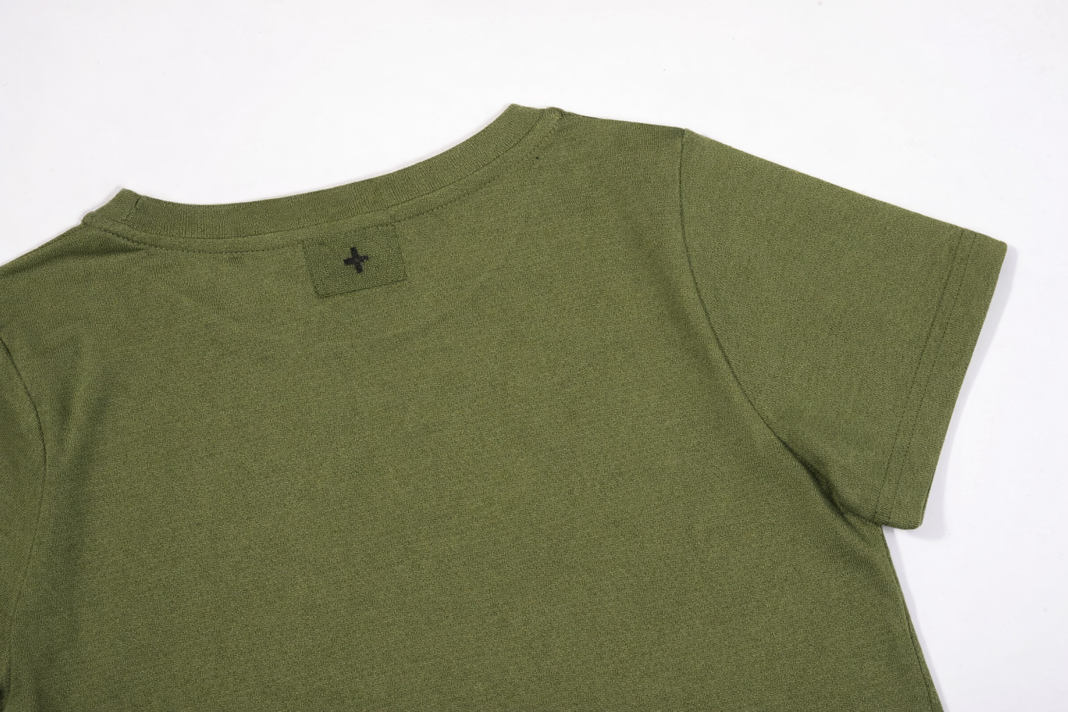 Playera Cuello Redondo Mujer — 50% Poliester 50% Algodón — 190 g/m²