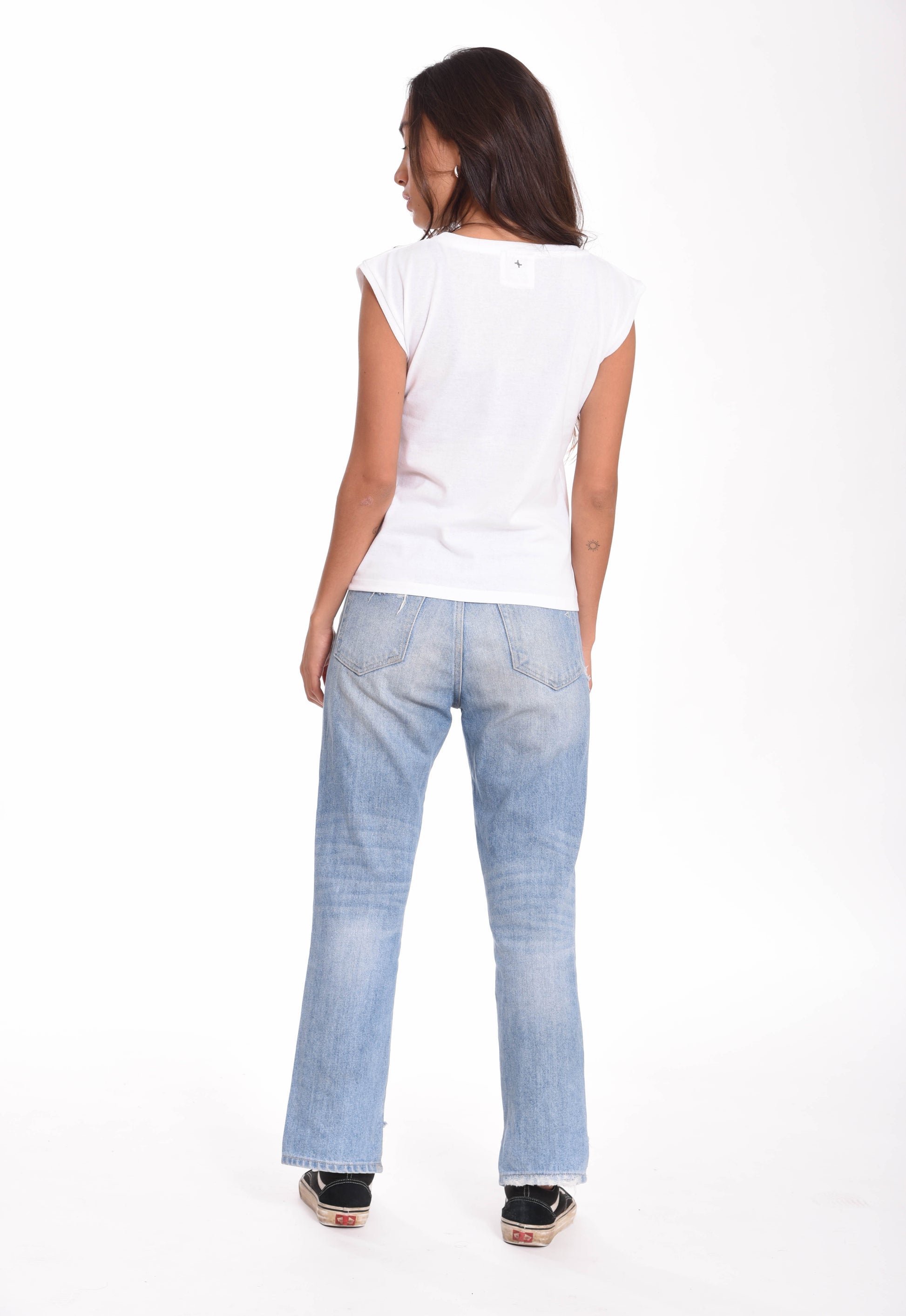 Playera Fenti Mujer — 50% PET Reciclado 47% Algodón Reciclado 3% otras fibras Recicladas — 165 g/m²