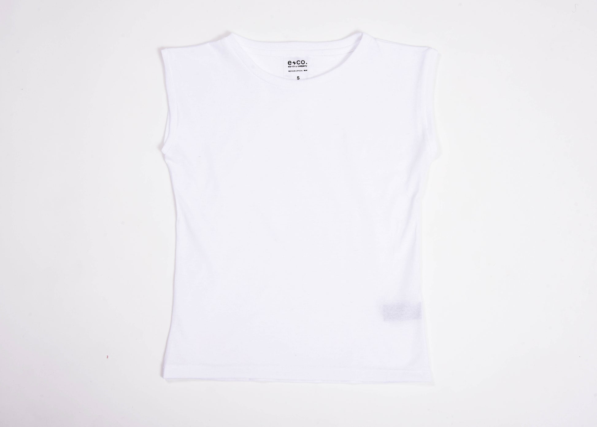Playera Fenti Mujer — 50% PET Reciclado 47% Algodón Reciclado 3% otras fibras Recicladas — 165 g/m²