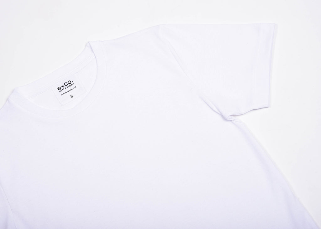 Playera Cuello Redondo Hombre — 50% PET Reciclado 47% Algodón Reciclado 3% otras fibras Recicladas — 165 g/m²