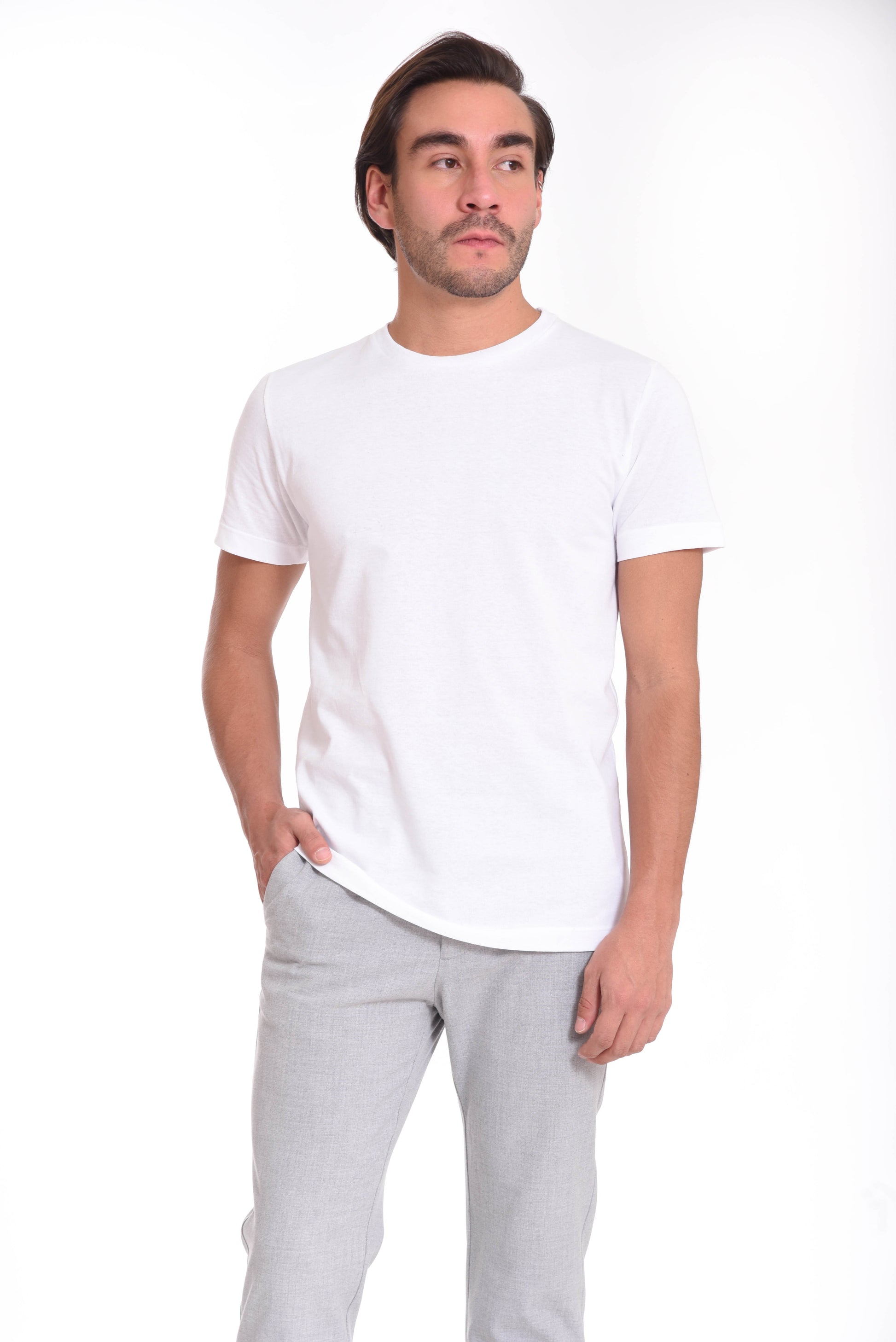 Playera Cuello Redondo Hombre — 50% PET Reciclado 47% Algodón Reciclado 3% otras fibras Recicladas — 165 g/m²