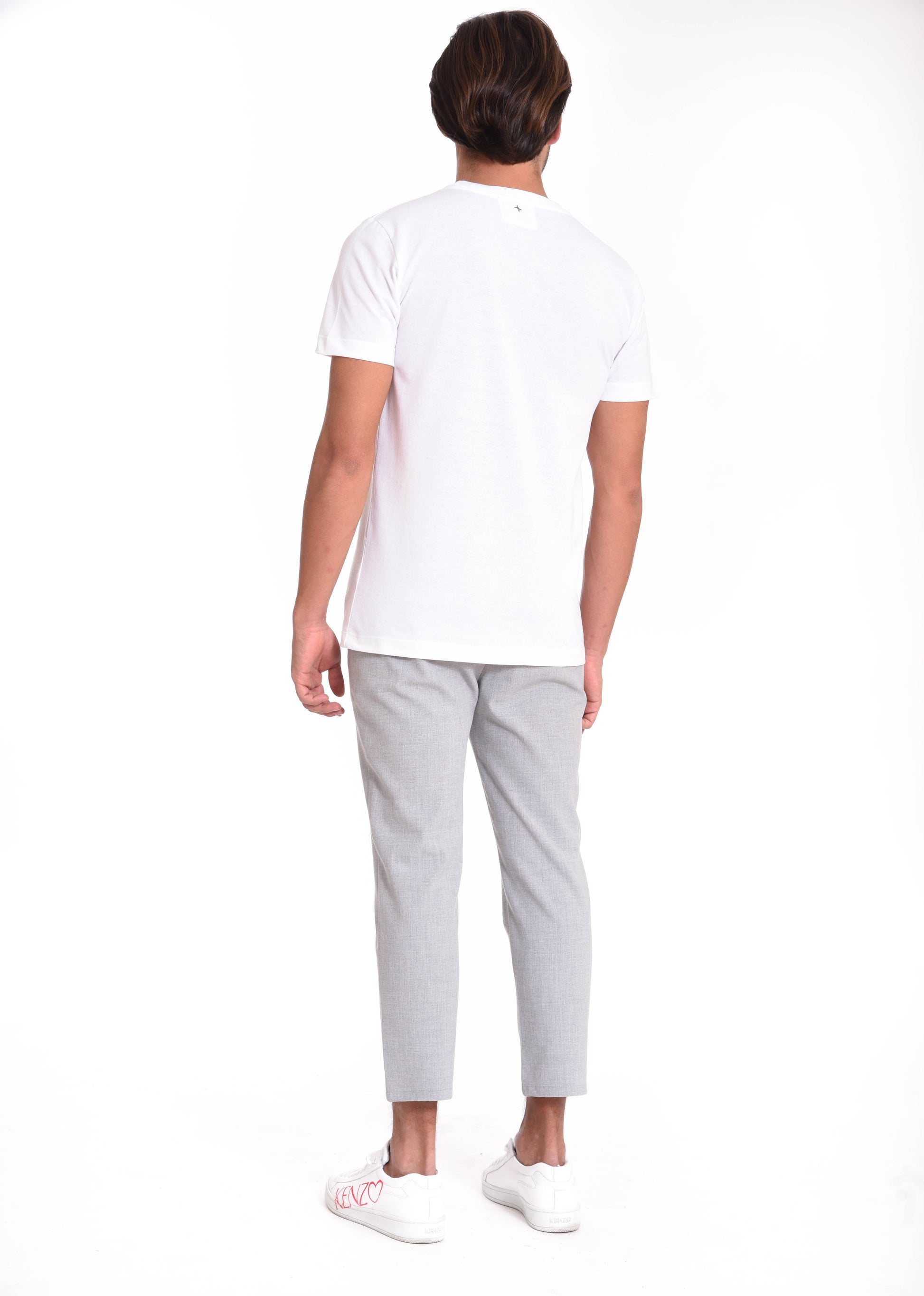 Playera Cuello Redondo Hombre — 50% PET Reciclado 47% Algodón Reciclado 3% otras fibras Recicladas — 165 g/m²