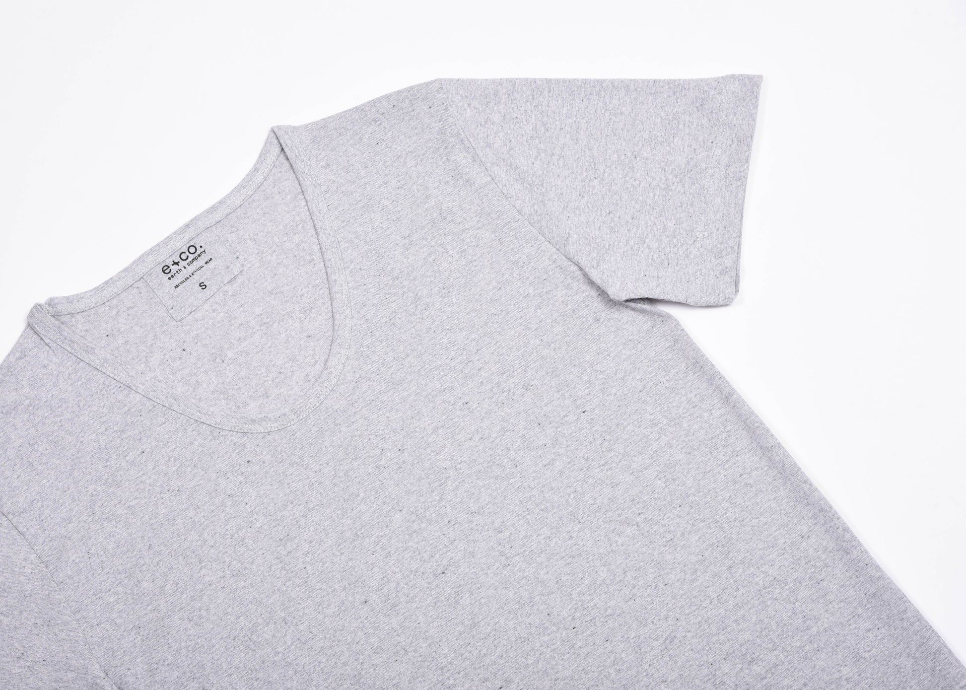 Playera Cuello U Hombre — 50% Algodón 40% Poliester 10% Poliester Negro — 190 g/m²