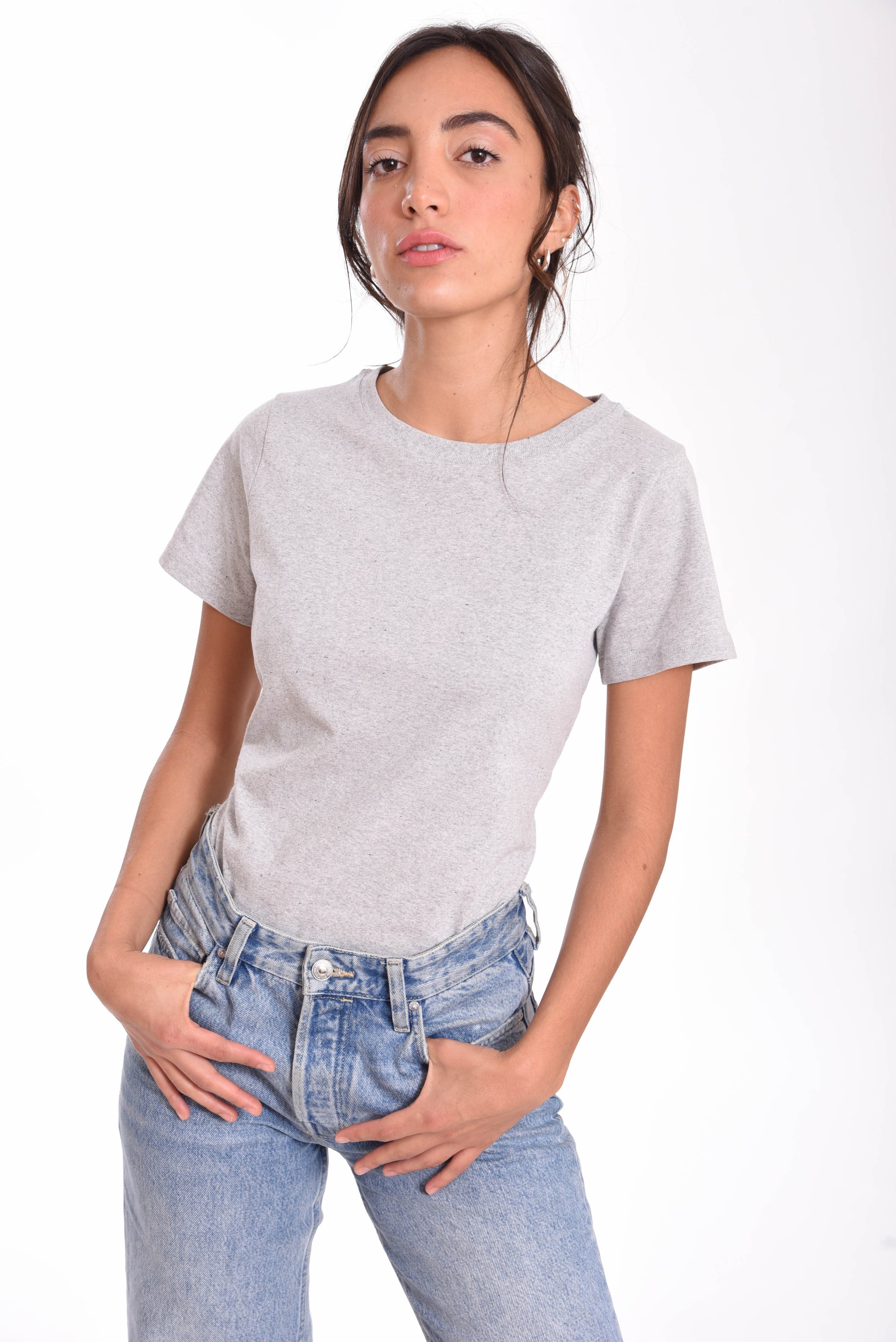Playera Cuello Redondo Mujer — 50% Algodón 40% Poliester 10% Poliester Negro — 190 g/m²