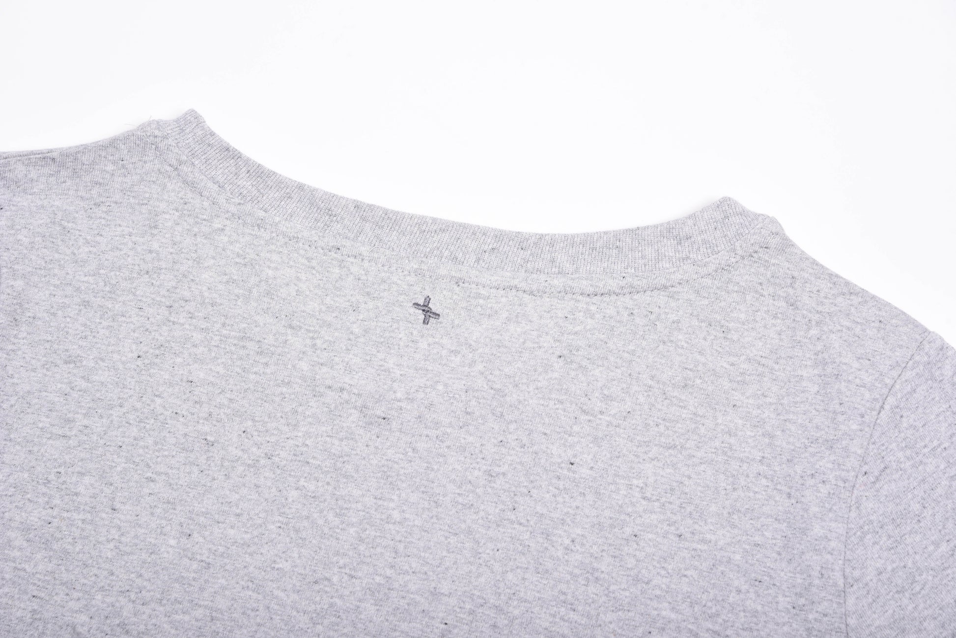 Playera Cuello Redondo Mujer — 50% Algodón 40% Poliester 10% Poliester Negro — 190 g/m²